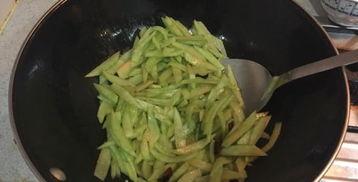 哈密瓜能炒着吃吗,炒制美味，尽享瓜香